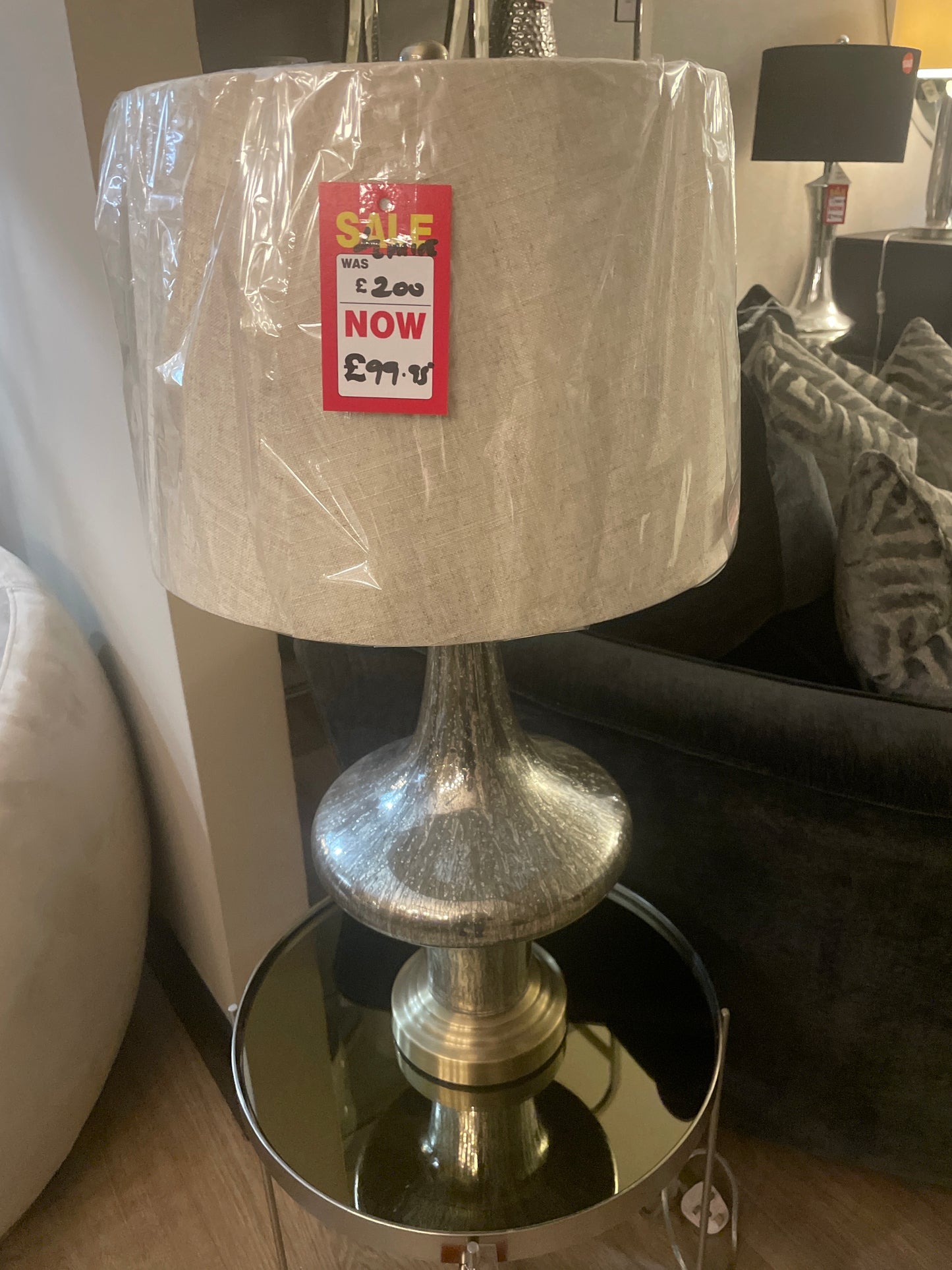 Ava lamp