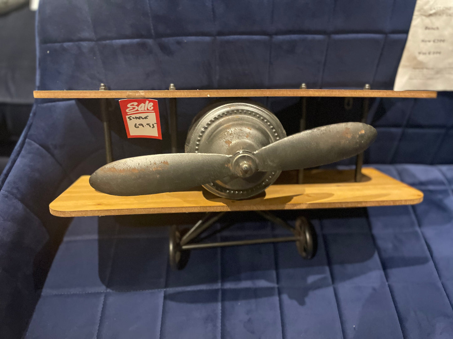 Aeroplane Shelf gift Click N Collect