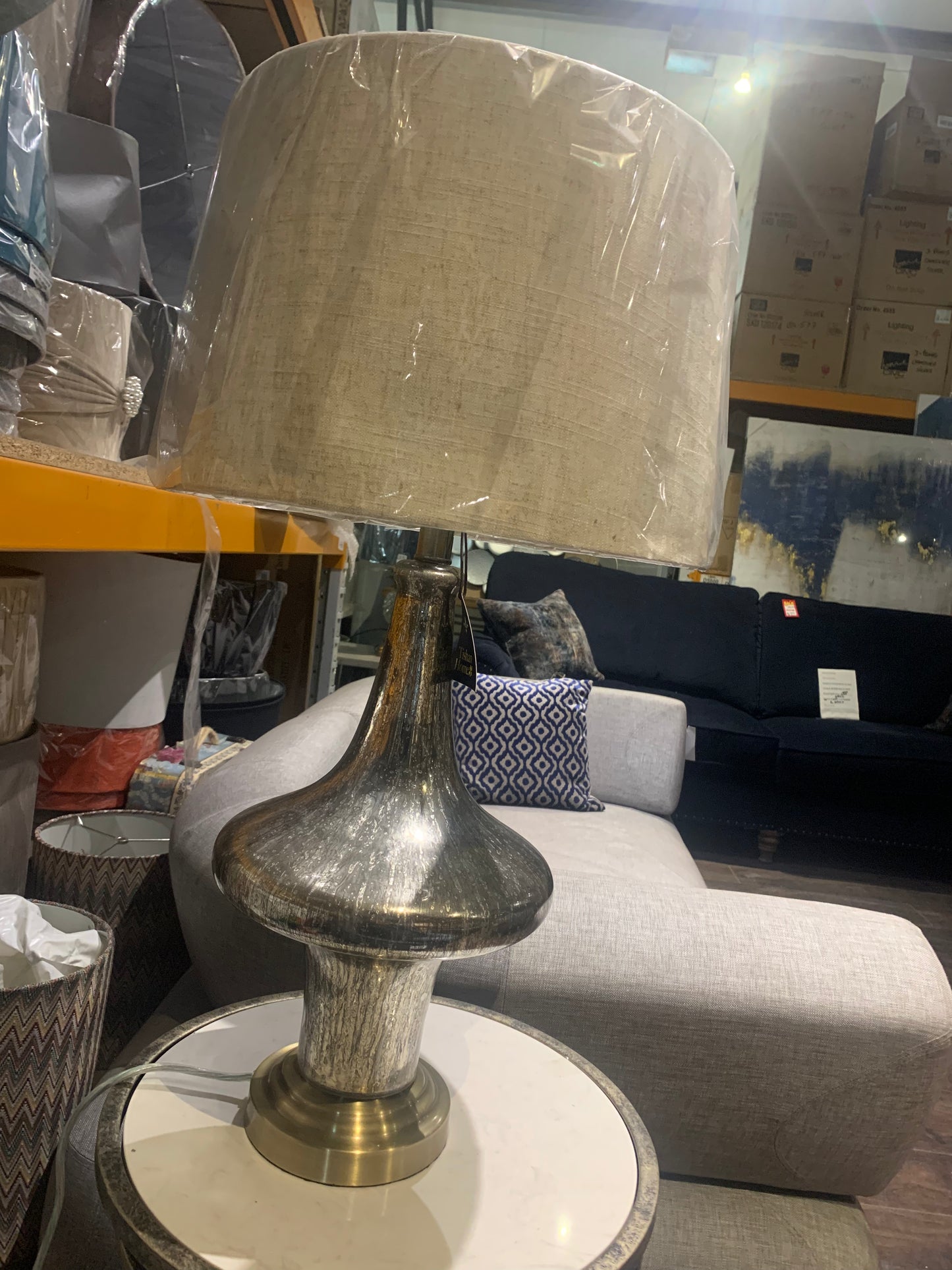 Ava lamp