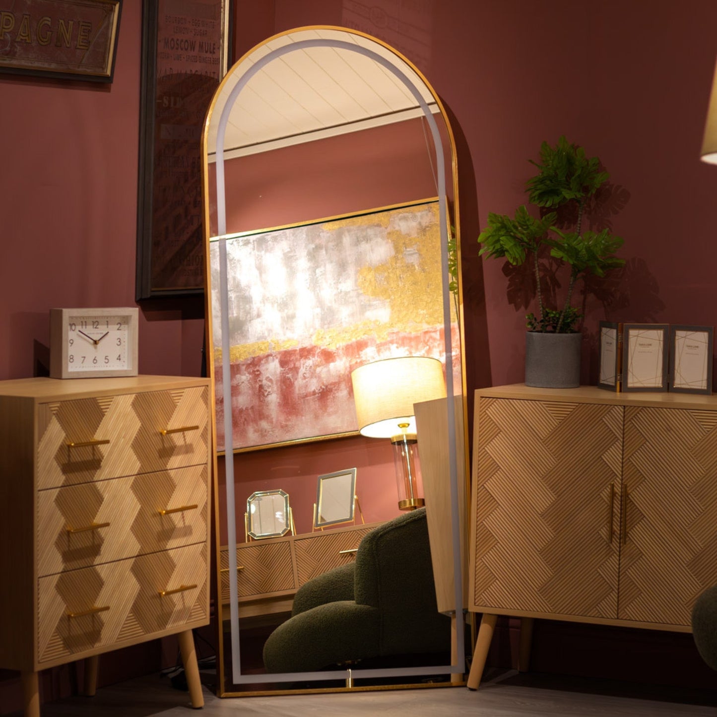 Hugh Extra Large 170 cm LED leaner mirror nett Instore purchase only