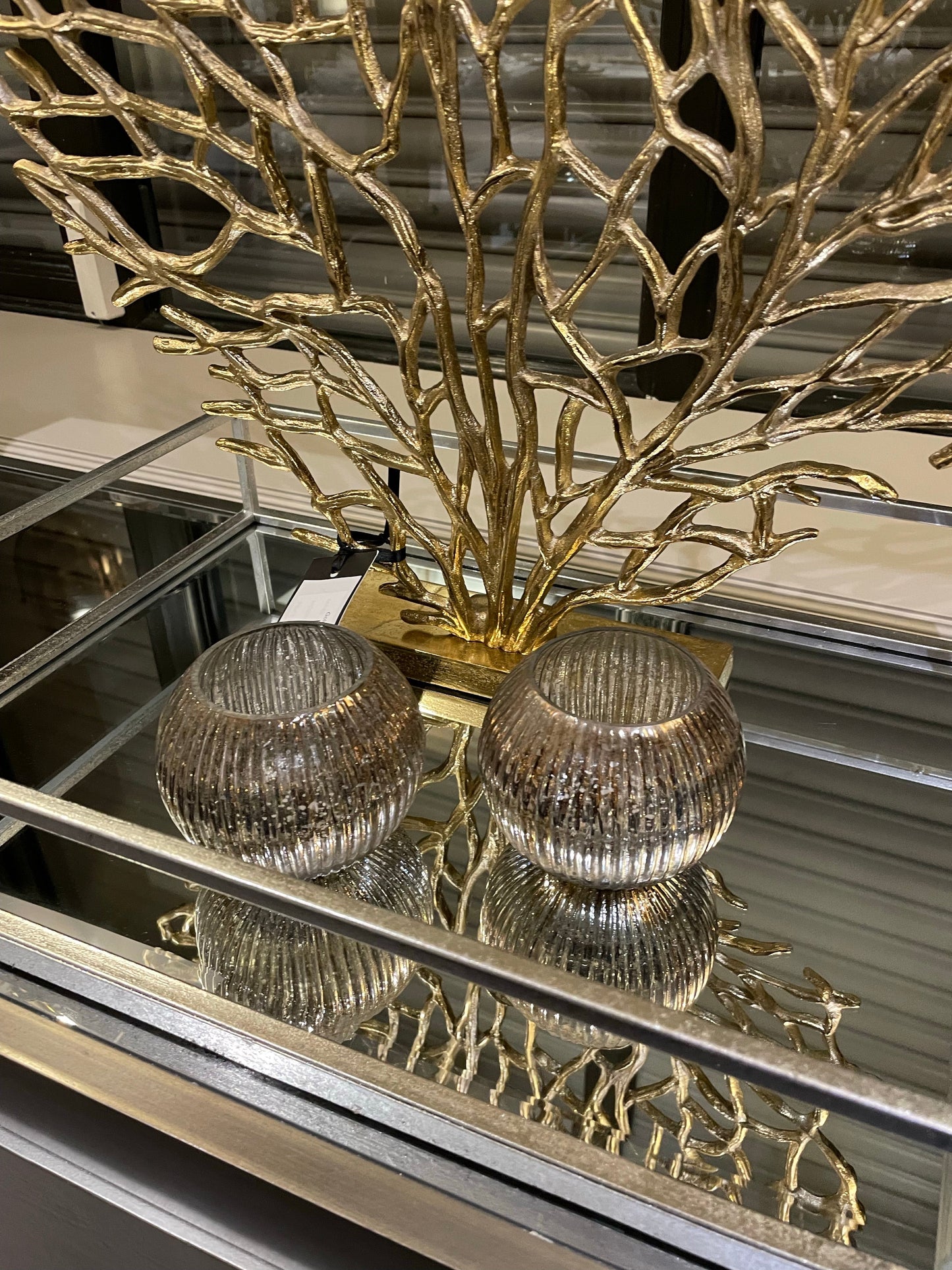 Gold tree in choice of 2 sizes