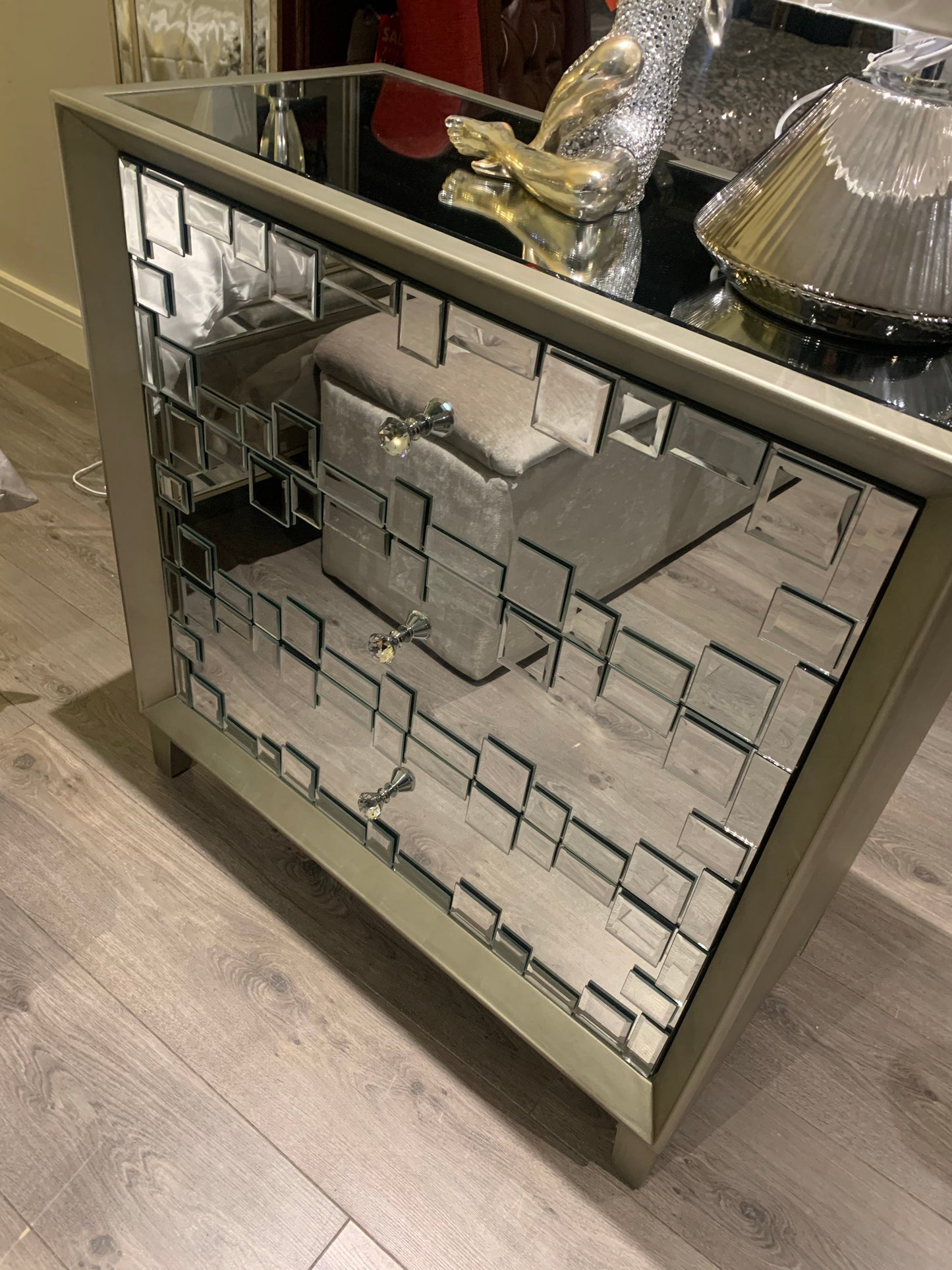 New Viva mirrored chest of drawers. Reduced Last one left