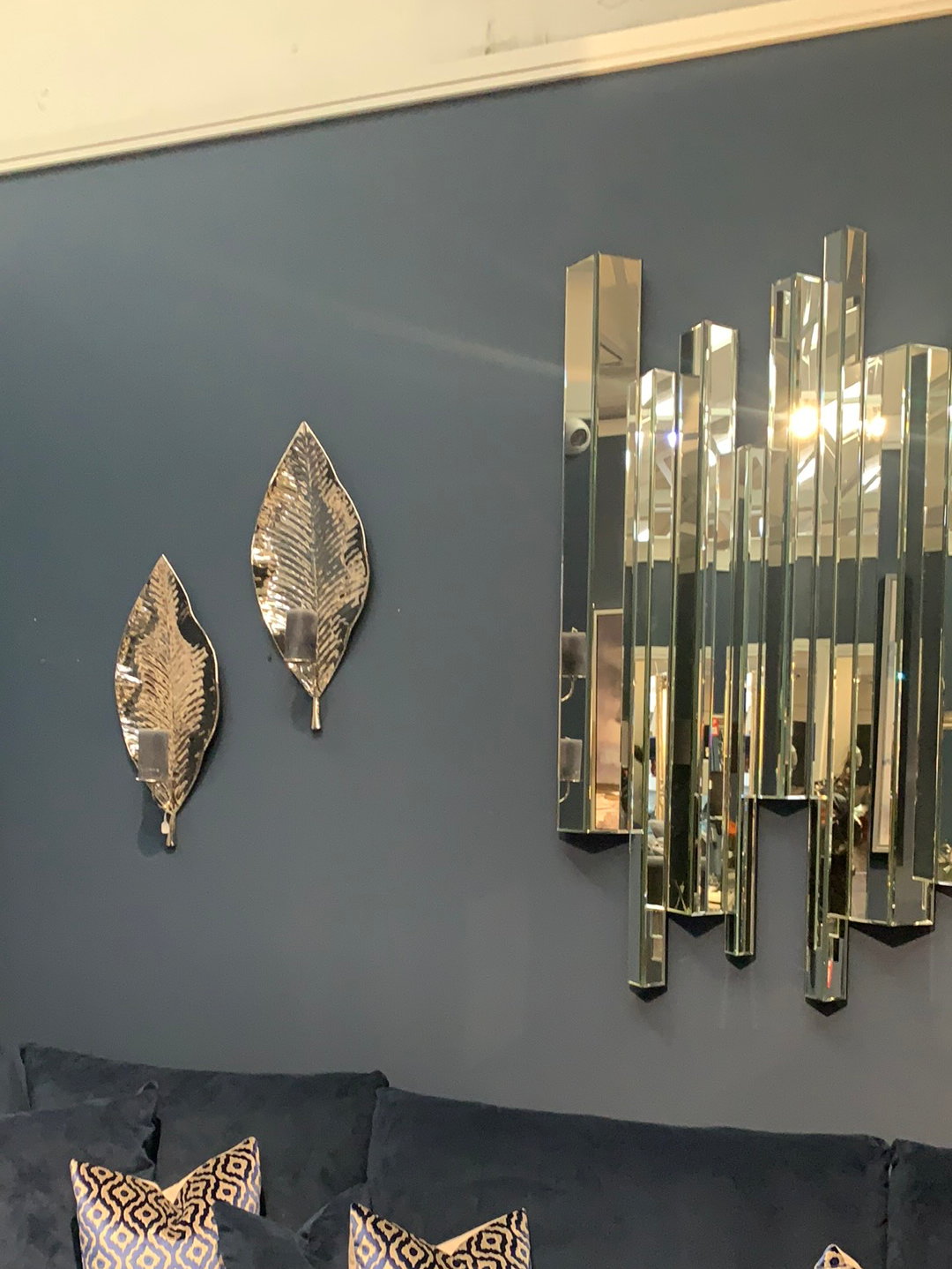 Leaf Wall Sconce Candle Holder Chrome. one only pick up instore NO RETURN as clearance