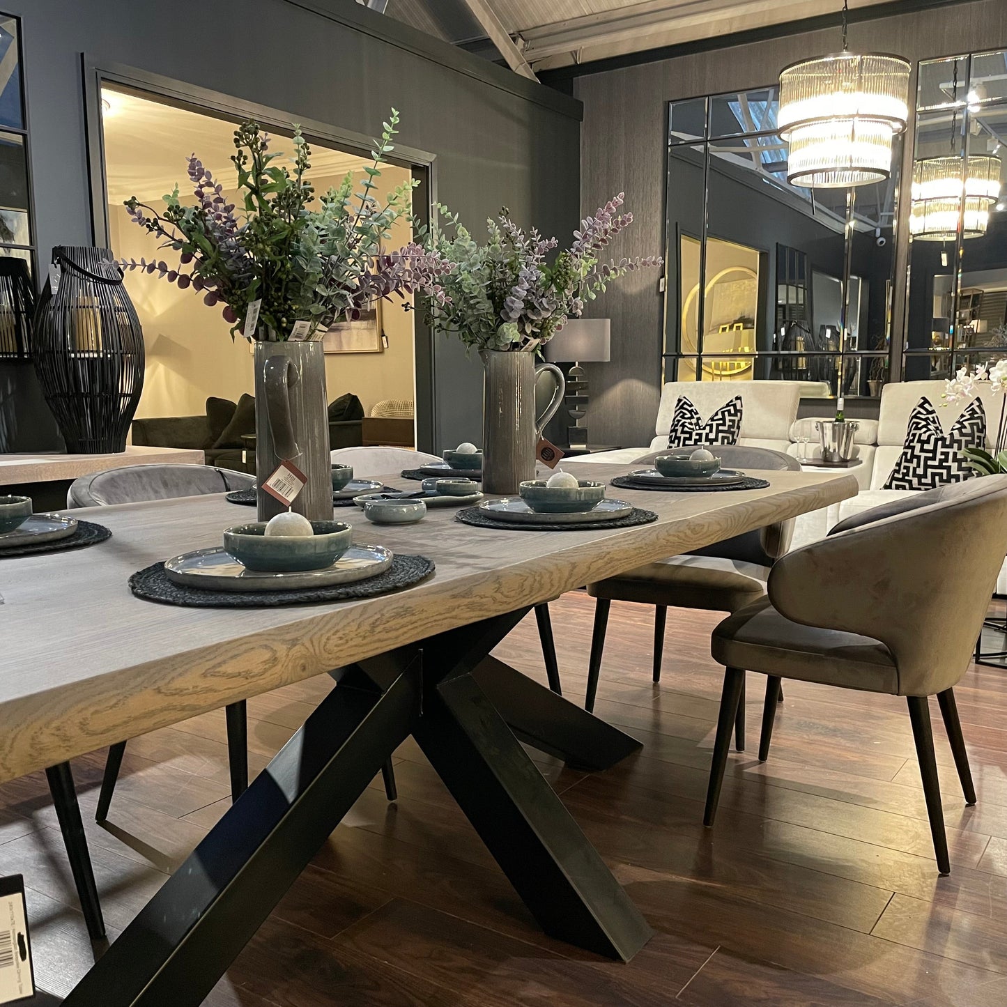 Renaissance Provence Dining Table solid oak kiln dried top of the range dining table