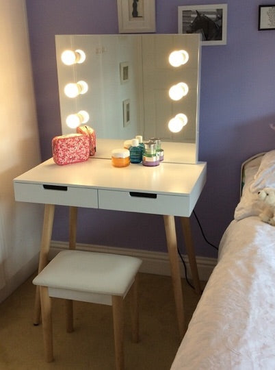 Hollywood table set with mirror and stool for collection WhatsApp 0896031545