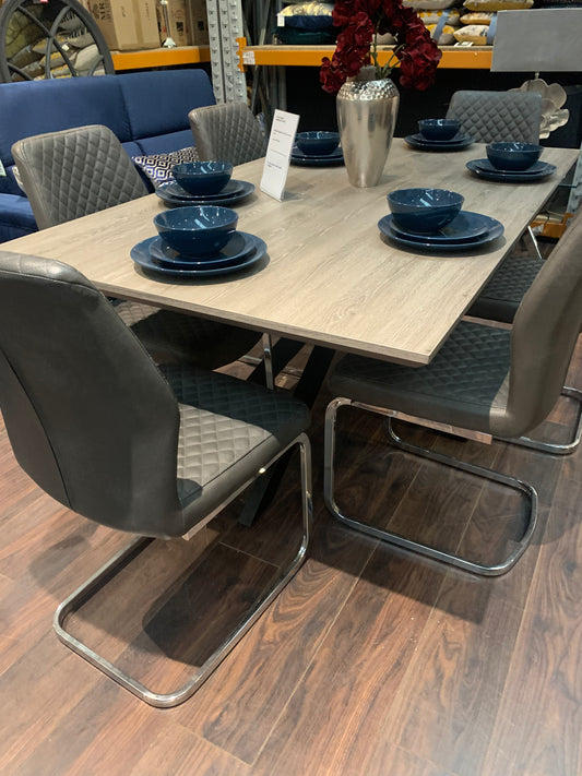 Capri dining  set of 6 chairs  faux leather quilted seat reduced for collection slight colour variation