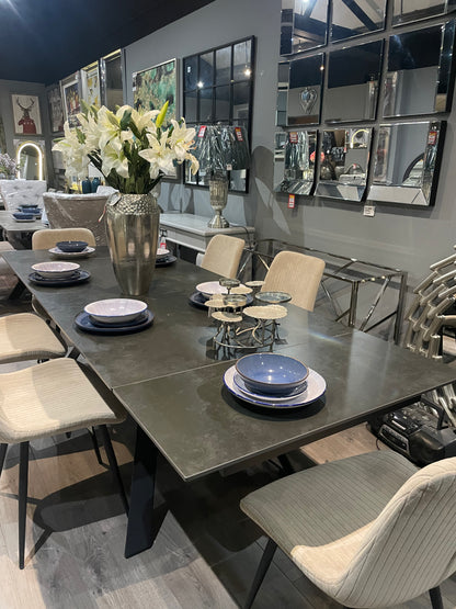 Benny  black extending dining table 160 -200/240 cm up to 30% off disposal offer