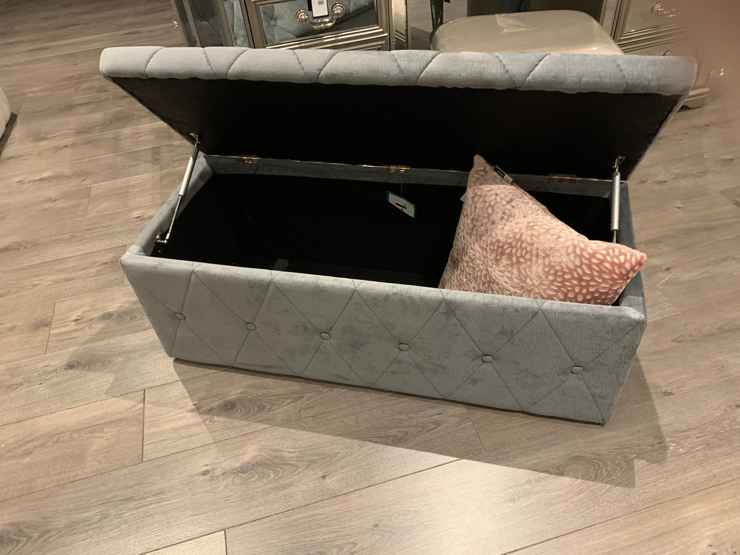 Kildare Blanket box Grey 100 cm instore purchase only