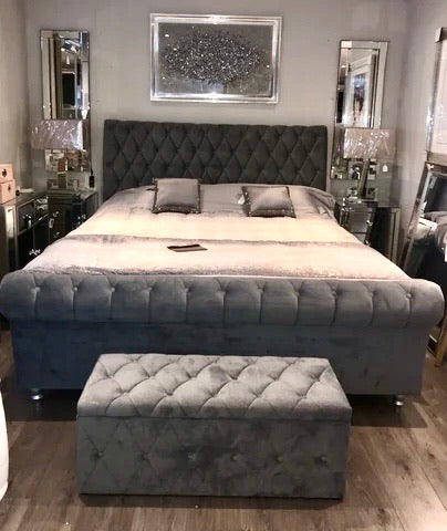 Kildare chesterfield  bed flash sale Grey Instore purchase