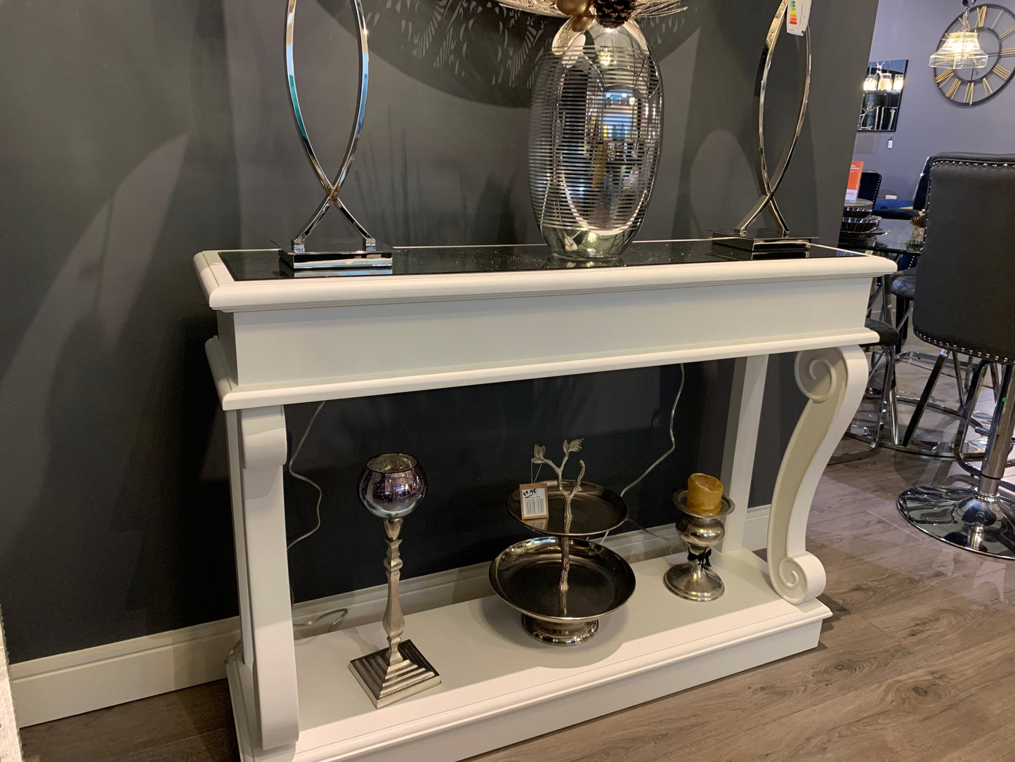 Verona console table with antiqued mirrored top