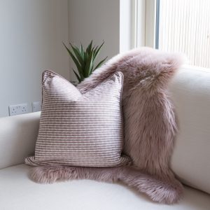 Sheepskin rug pink